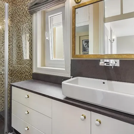 شقة Whome 1-bed W/ River Views Great For D Nomads & R Workers *